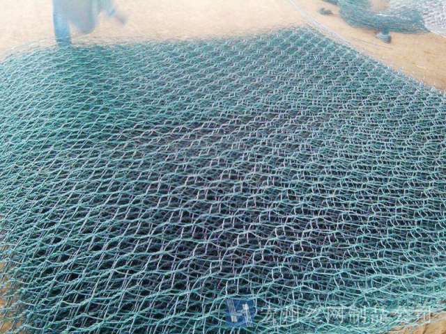 擰花石籠網--04